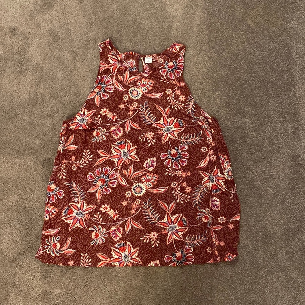 NWOT Old Navy High Neck burgundy floral sleeveless  top